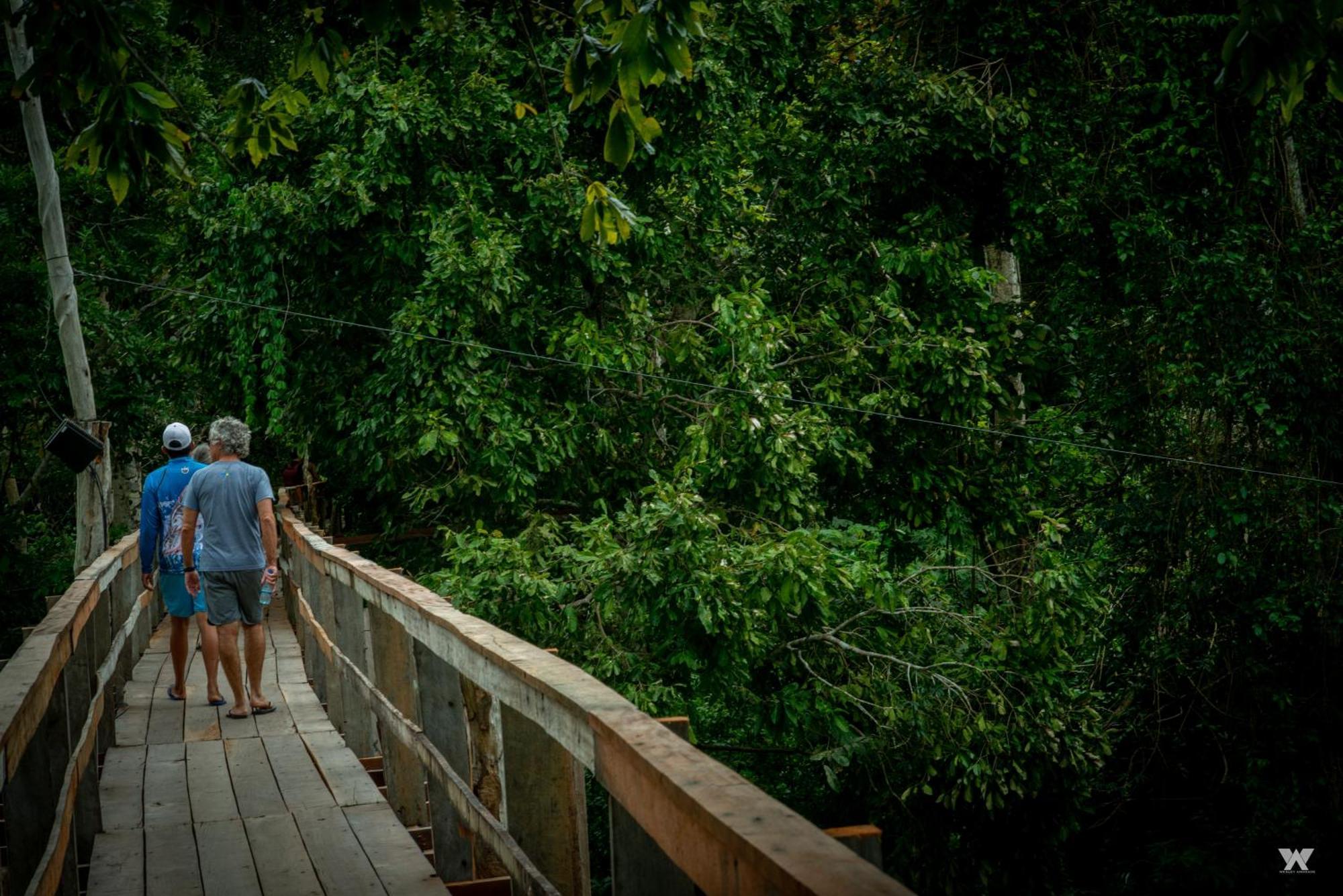 Uiara Amazon Resort มาเนาส์ ภายนอก รูปภาพ
